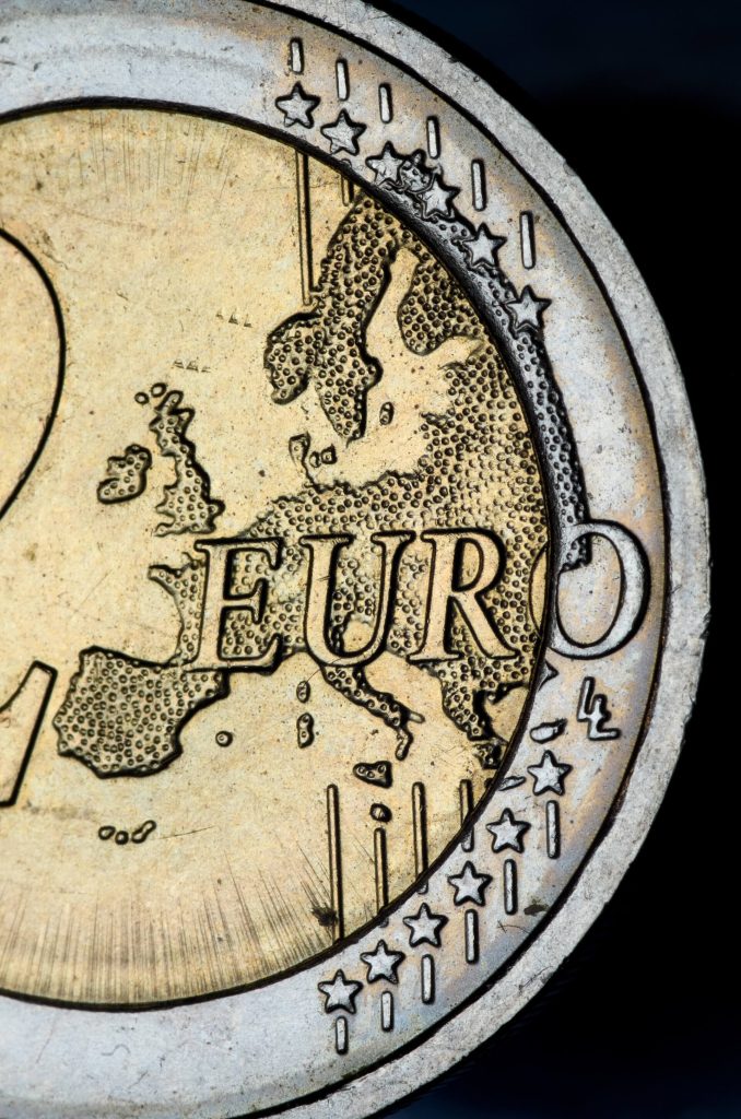 vymáhanie pohľadávok euro minca